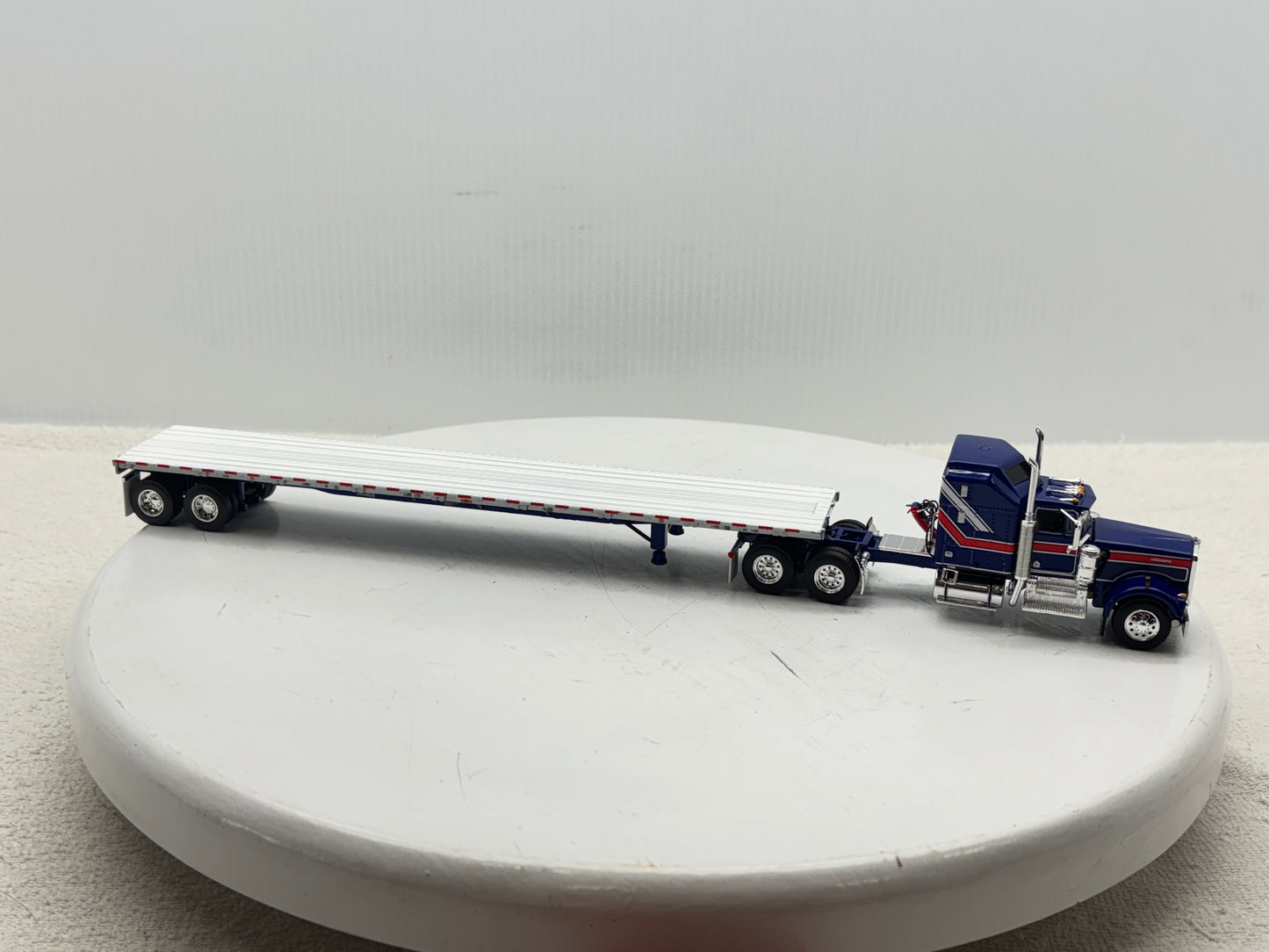 1/64 Kenworth W900A Liberty