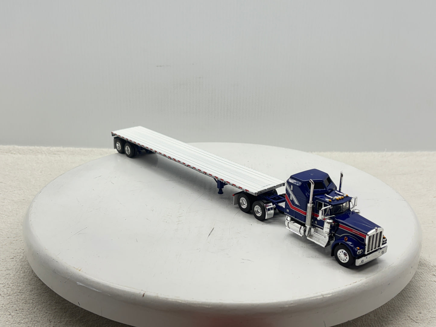 1/64 Kenworth W900A Liberty