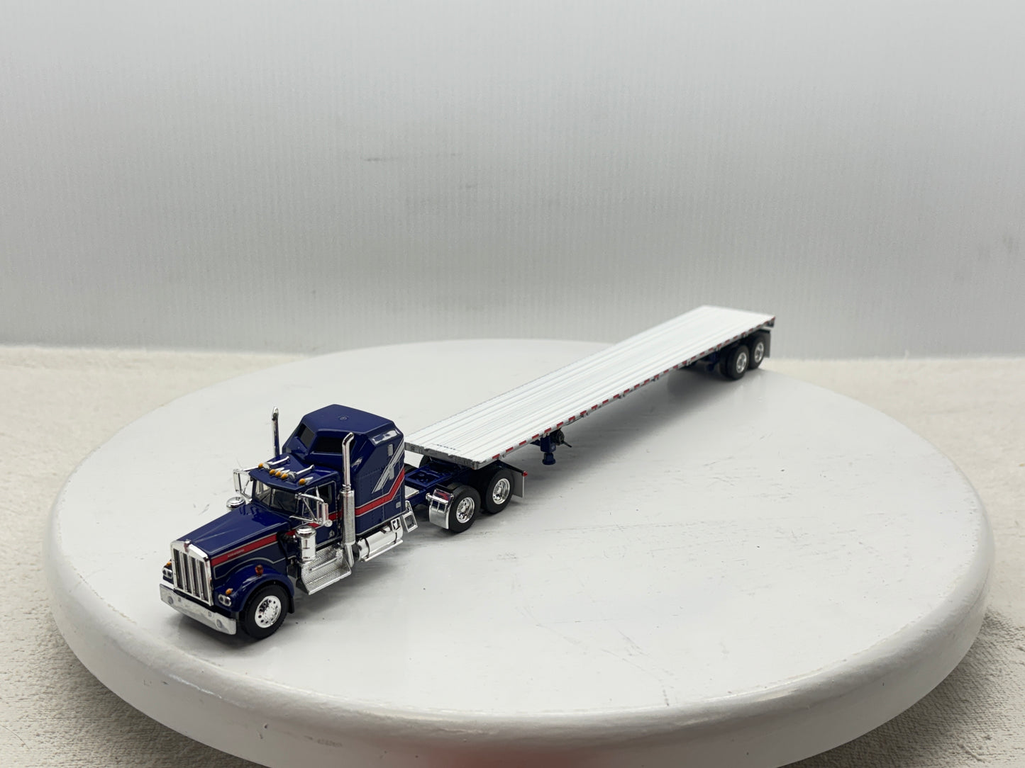 1/64 Kenworth W900A Liberty