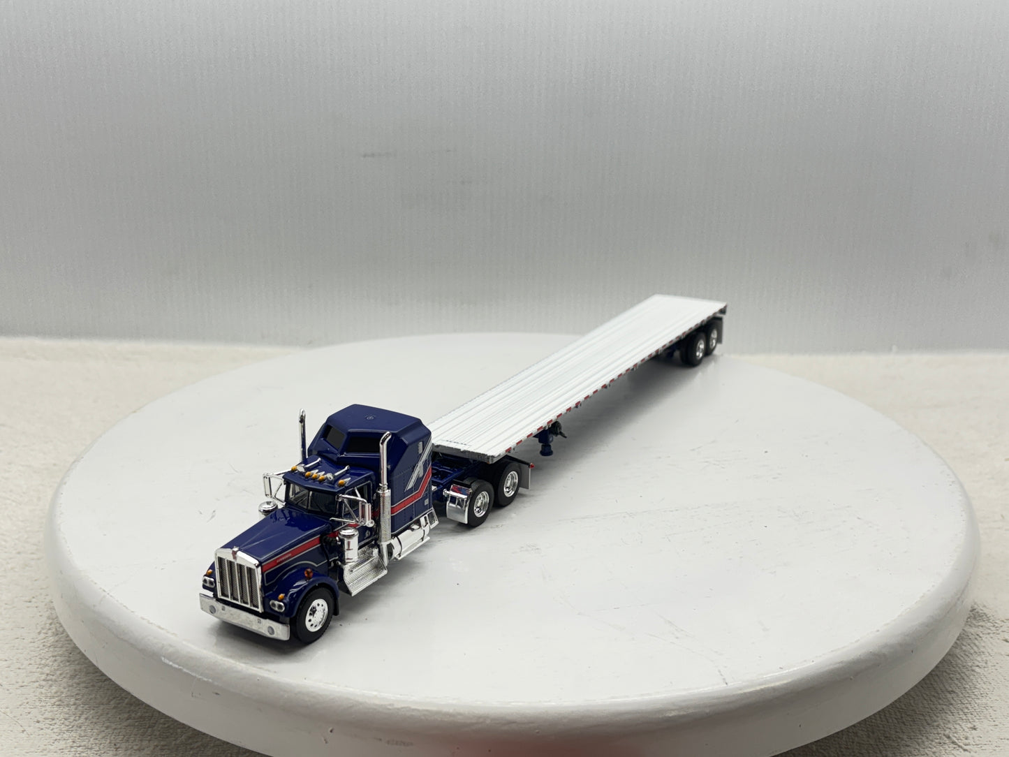1/64 Kenworth W900A Liberty