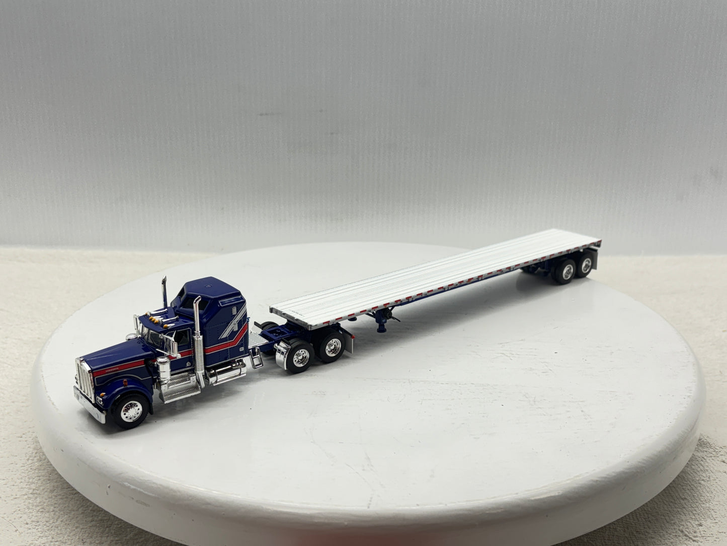 1/64 Kenworth W900A Liberty