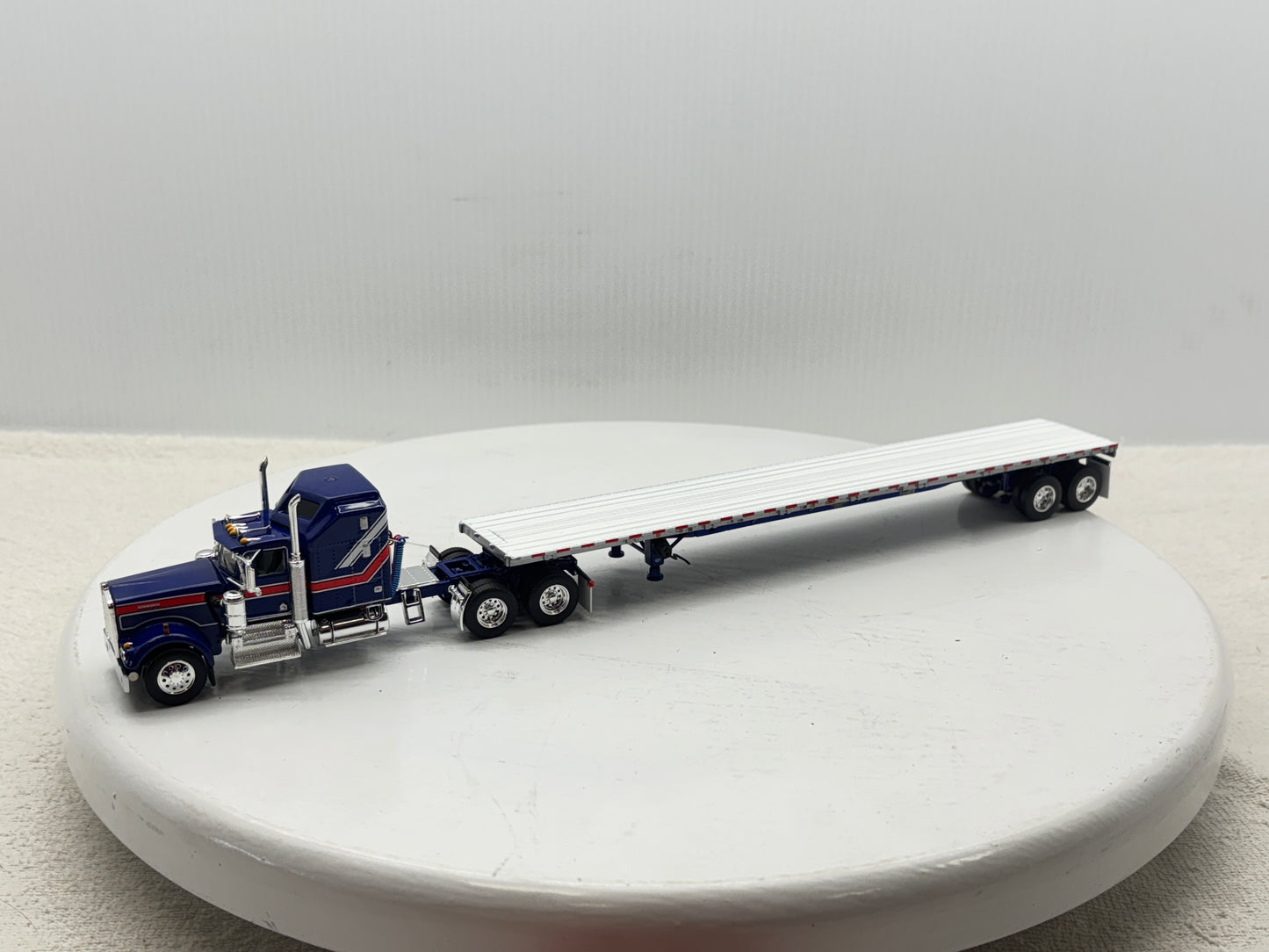 1/64 Kenworth W900A Liberty