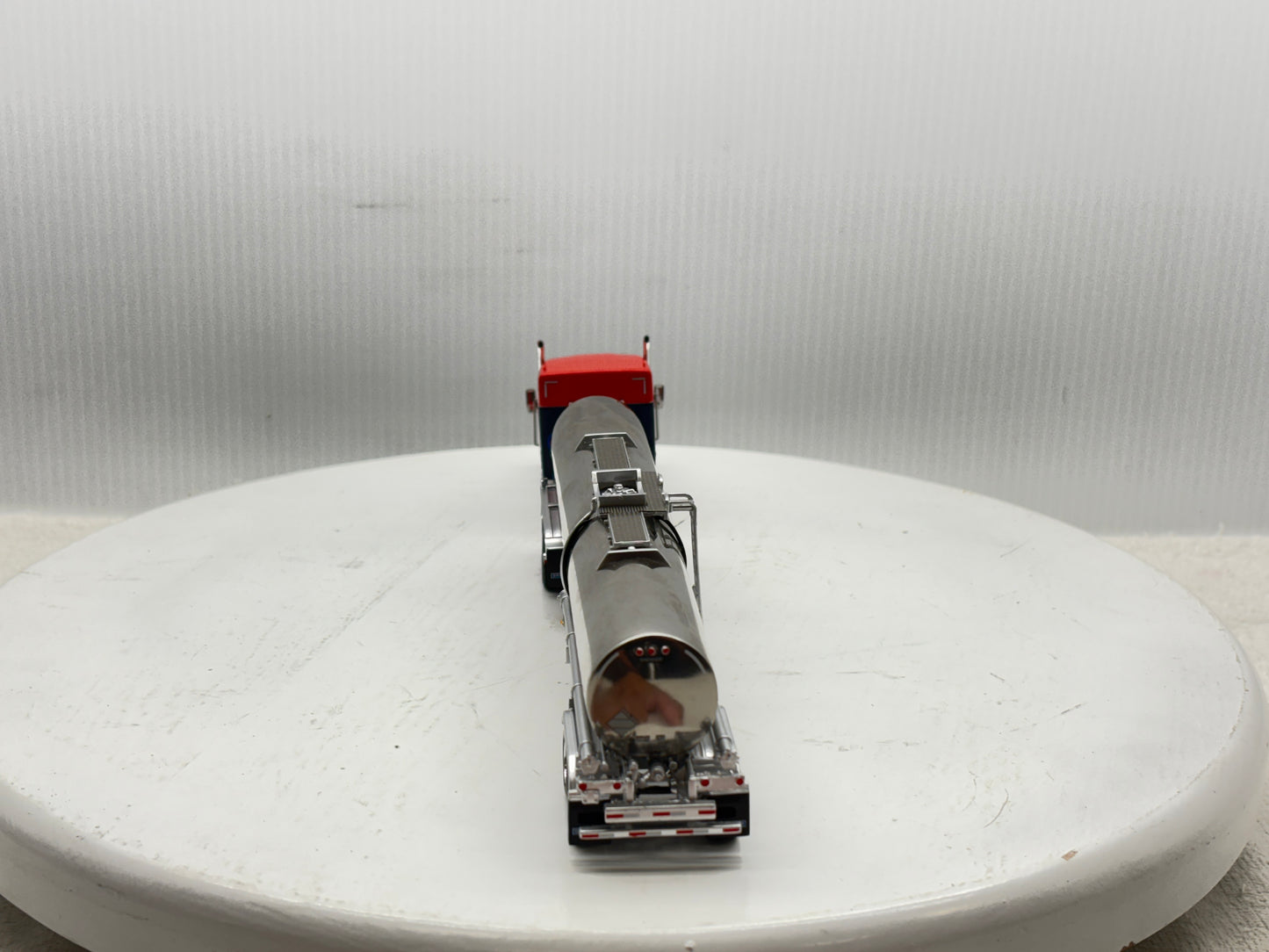1/64 Kenworth W990 76'' Midroof (Orange-Blue)