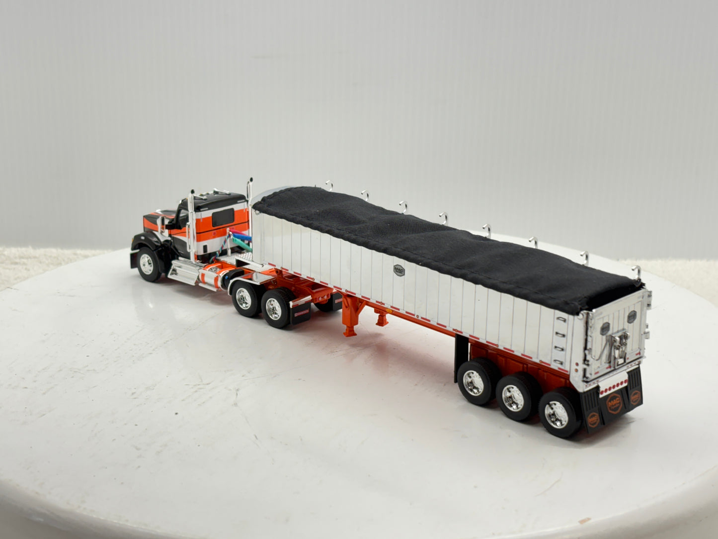 1/64 Kenworth W990 MAC Coal