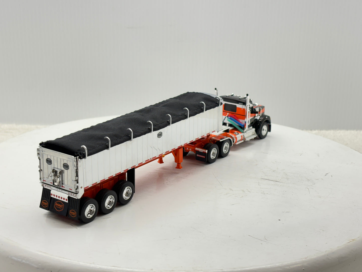 1/64 Kenworth W990 MAC Coal