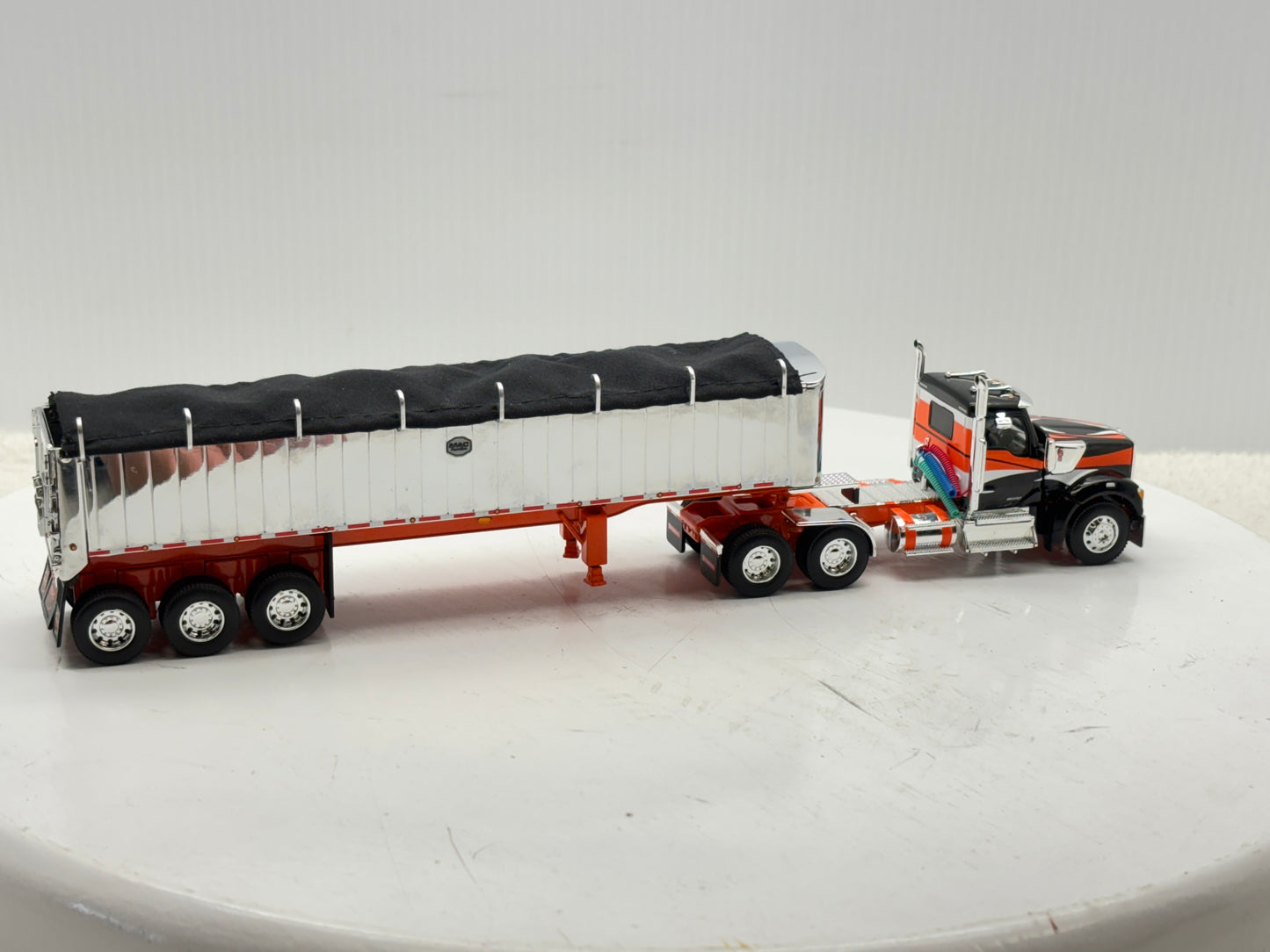 1/64 Kenworth W990 MAC Coal