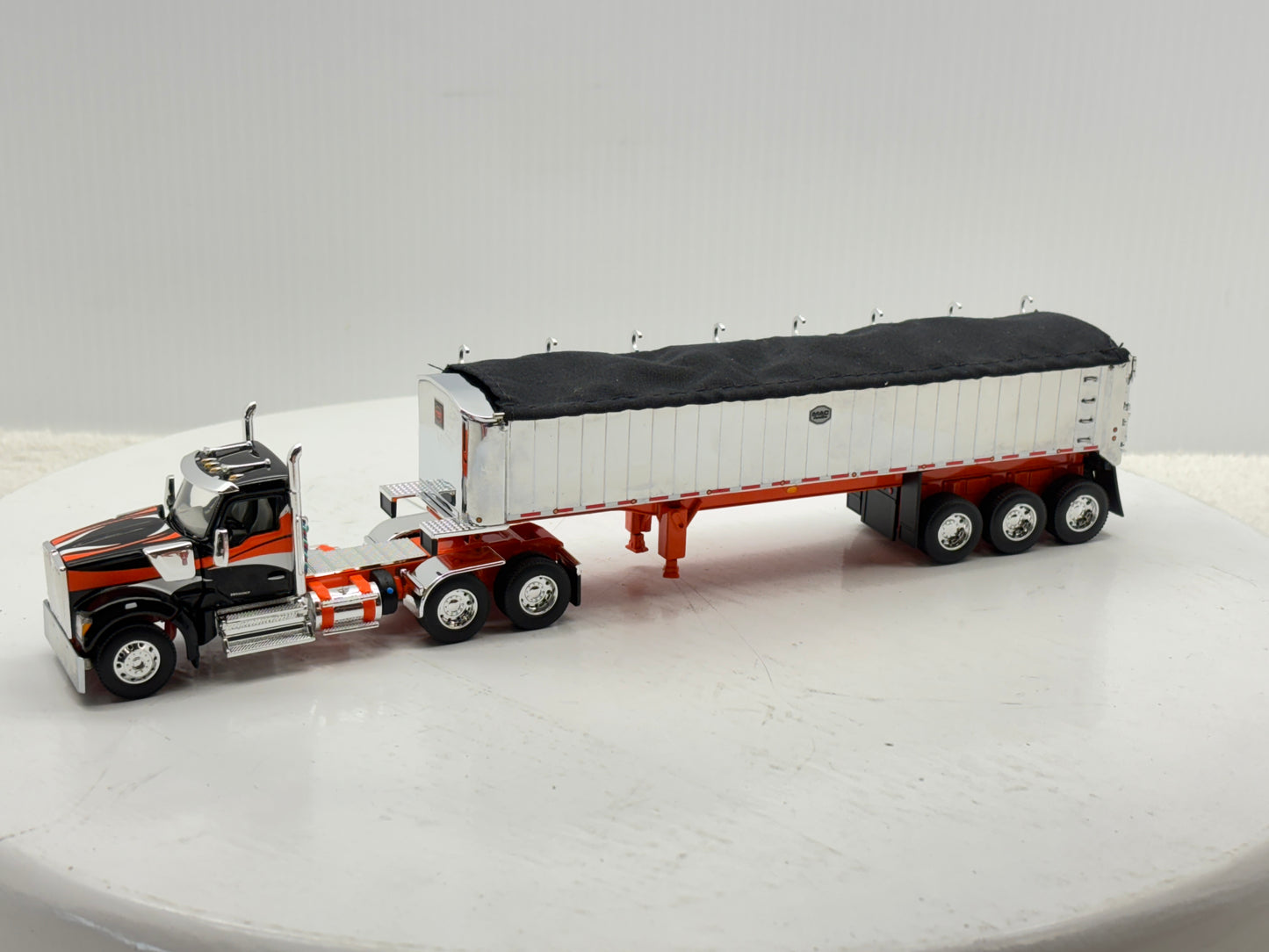 1/64 Kenworth W990 MAC Coal