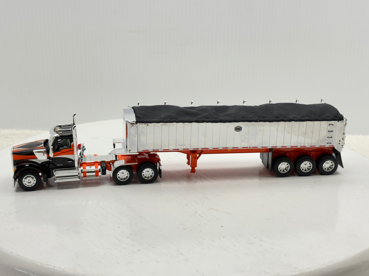 1/64 Kenworth W990 MAC Coal