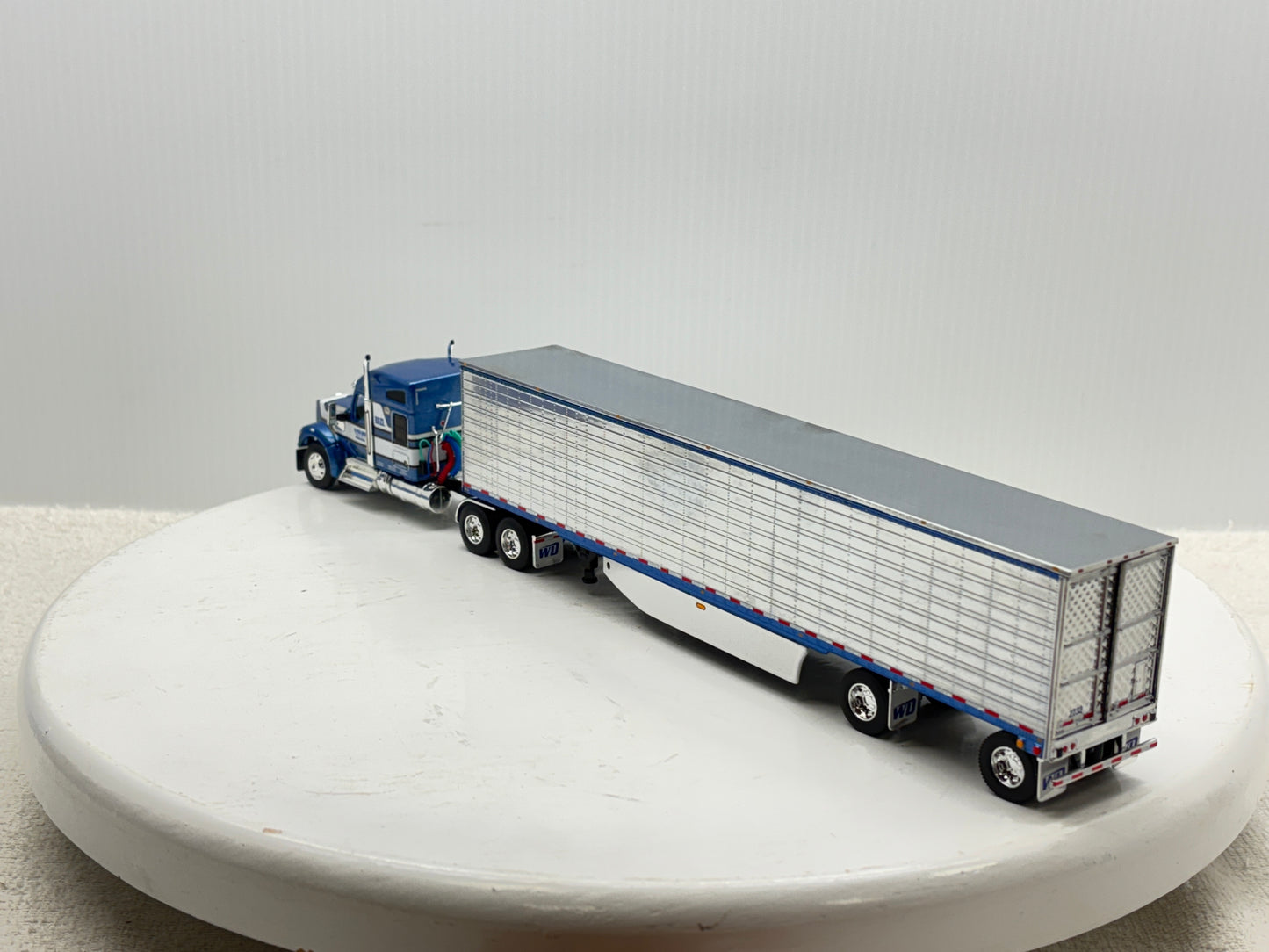 1/64 Kenworth W990 Midroof W.D. Potato