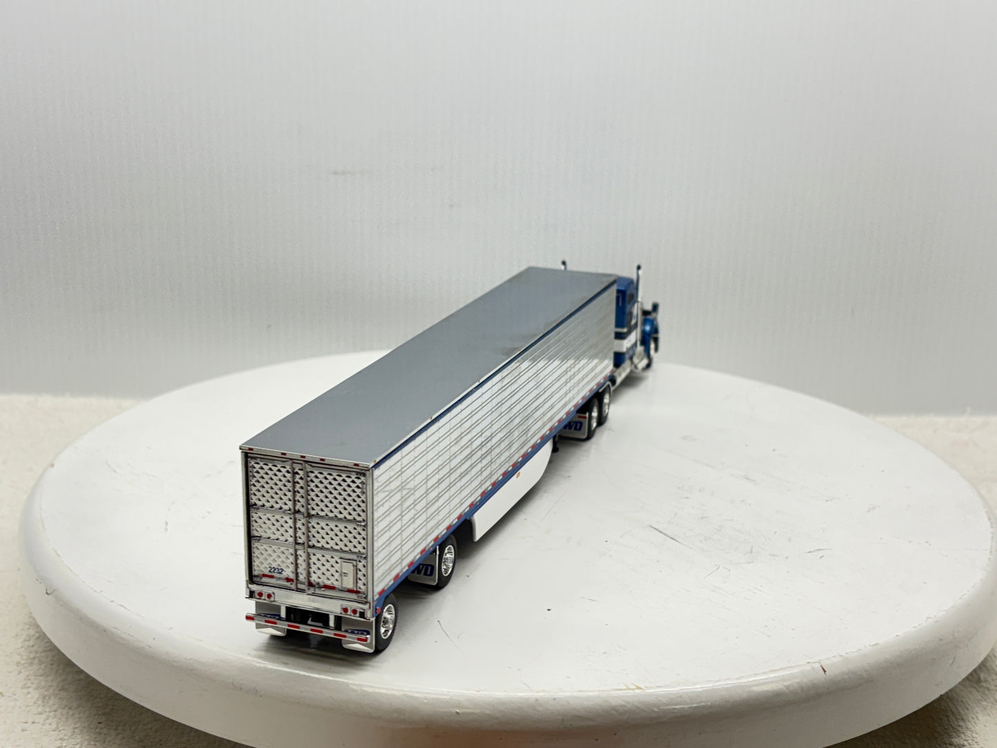 1/64 Kenworth W990 Midroof W.D. Potato
