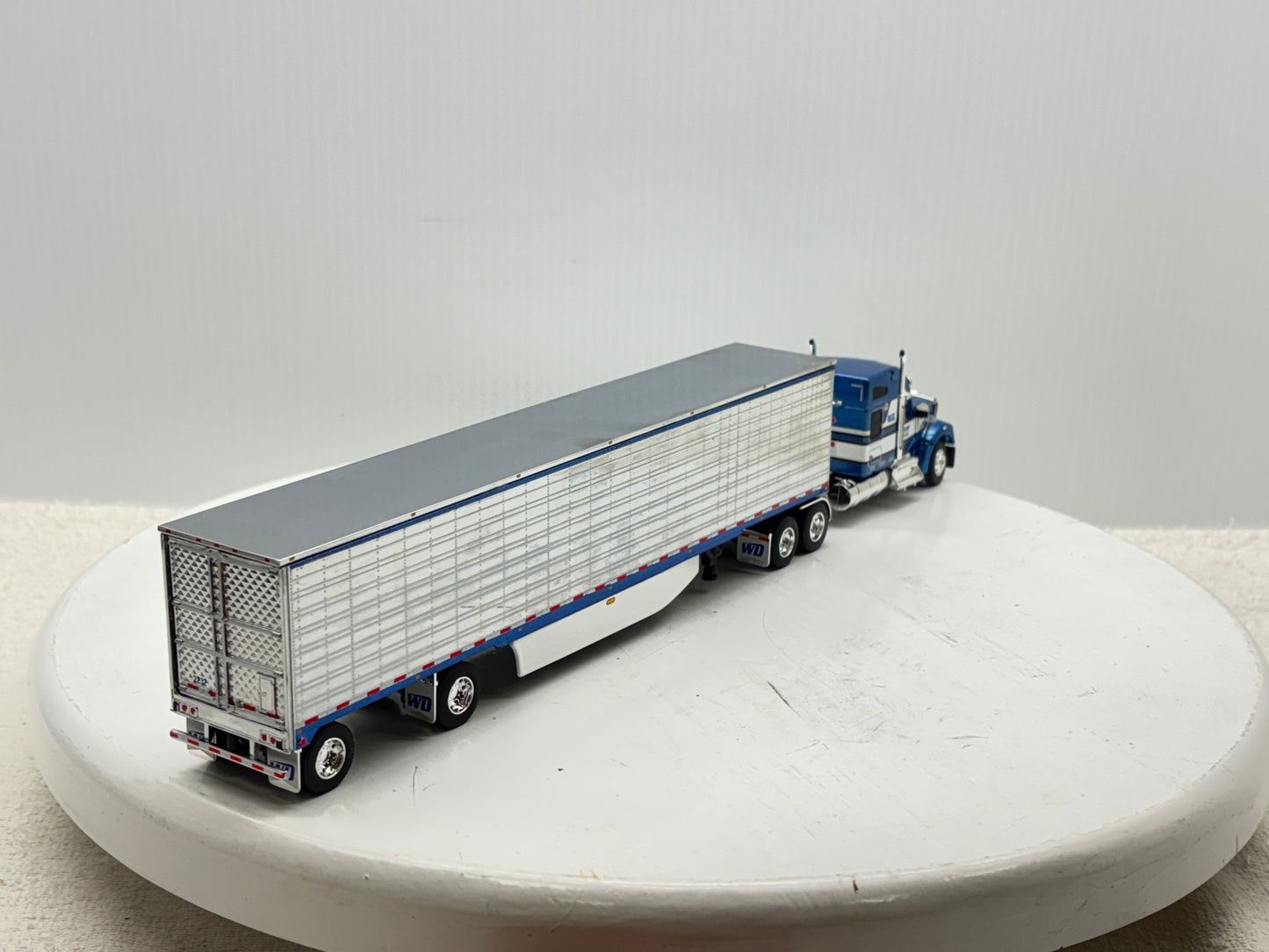 1/64 Kenworth W990 Midroof W.D. Potato