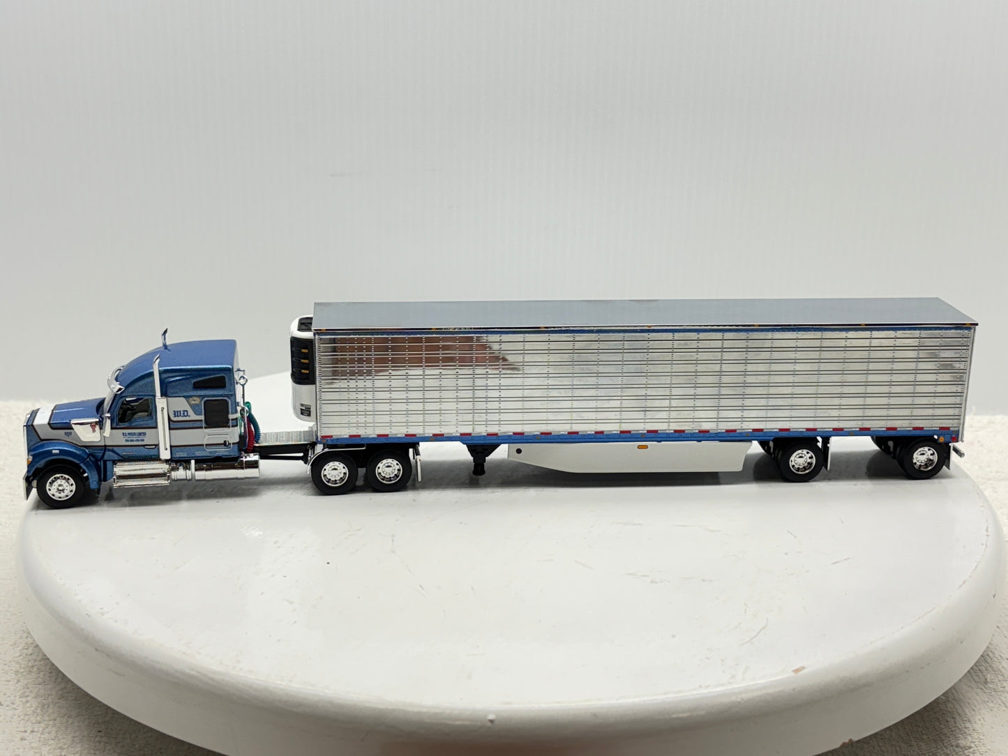 1/64 Kenworth W990 Midroof W.D. Potato