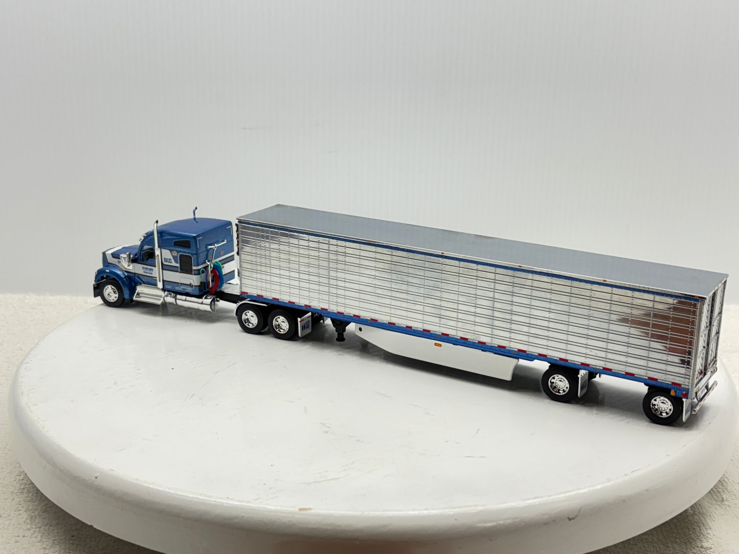 1/64 Kenworth W990 Midroof W.D. Potato