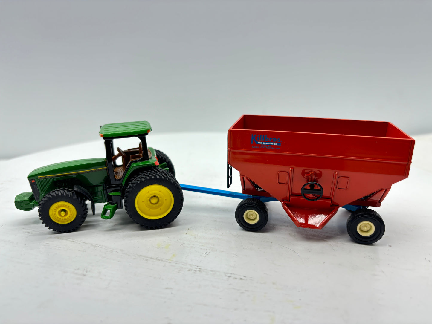 1/64 Killbros 350 Vintage Gravity Wagon