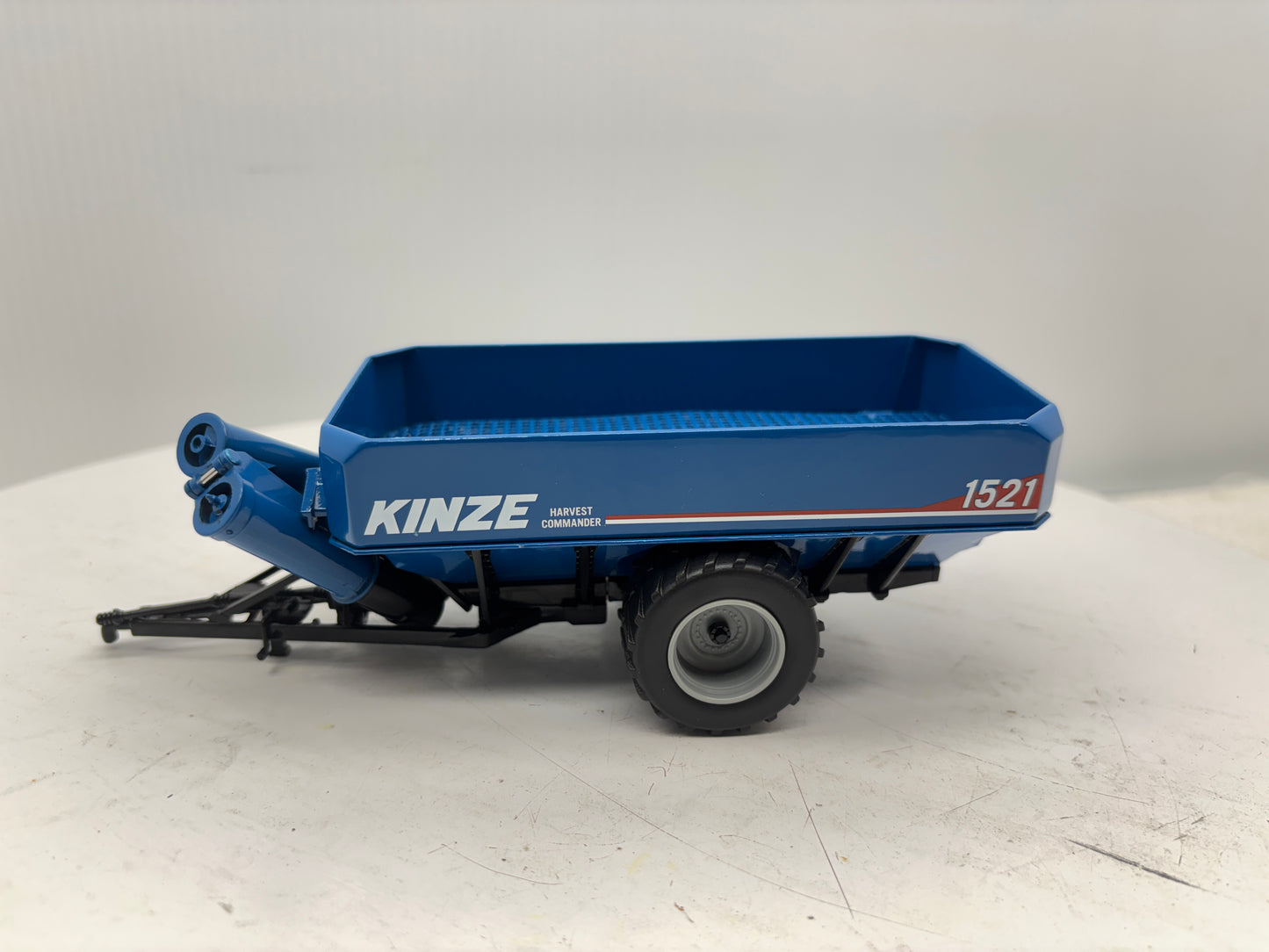 1/64 Kinze 1520 Flotation Single