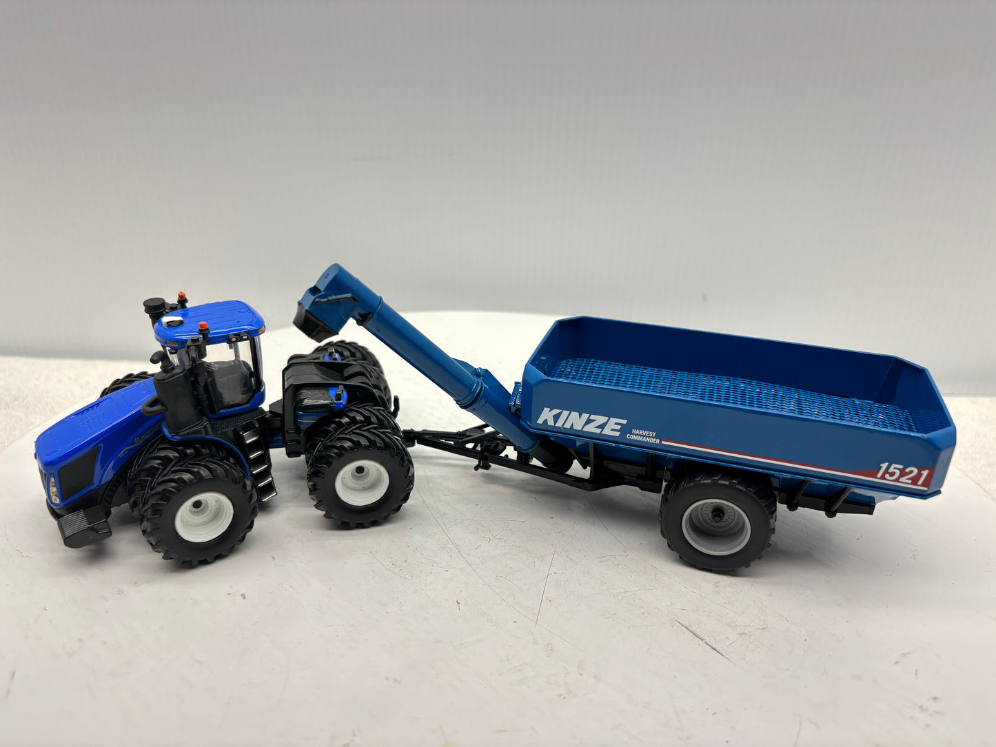 1/64 Kinze 1520 Flotation Single