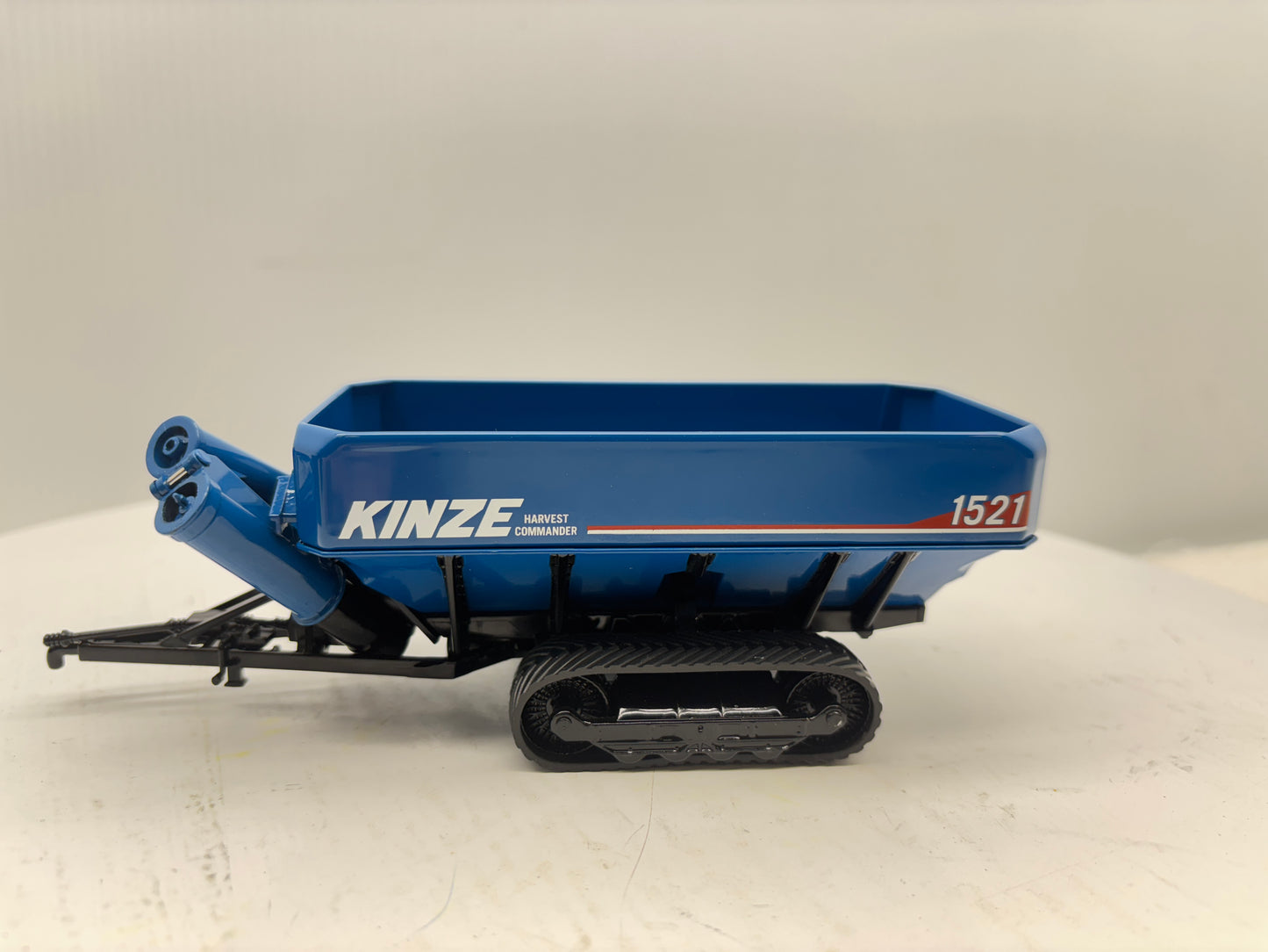 1/64 Kinze 1521 Tracked Grain Cart