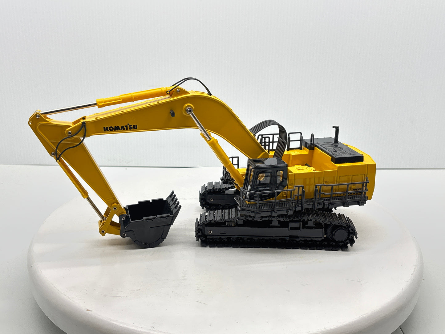 1/50 Komatsu PC 1100LC-6