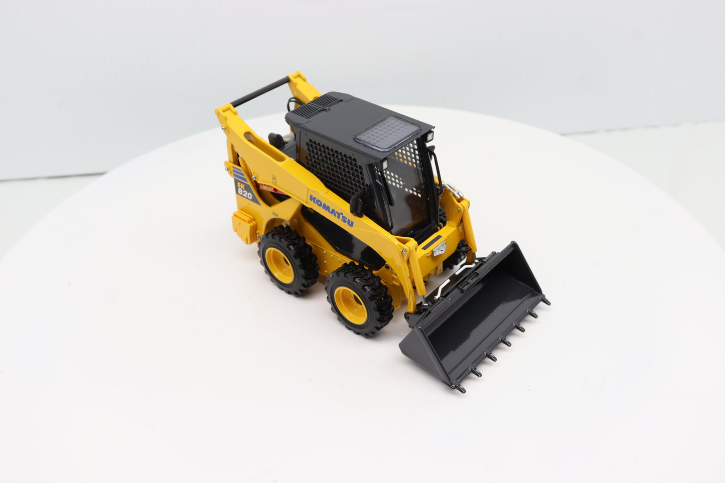 1/25 Komatsu SK820-8