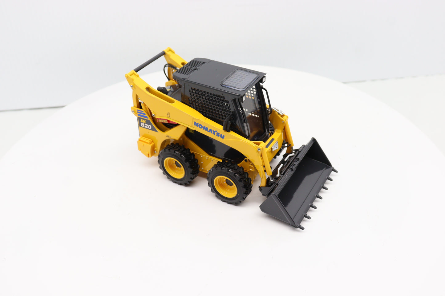 1/25 Komatsu SK820-8