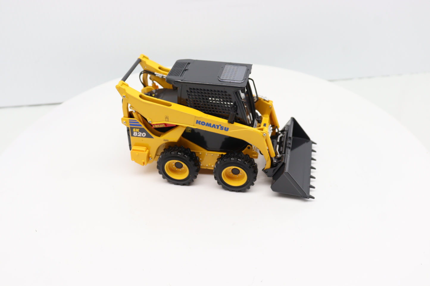1/25 Komatsu SK820-8