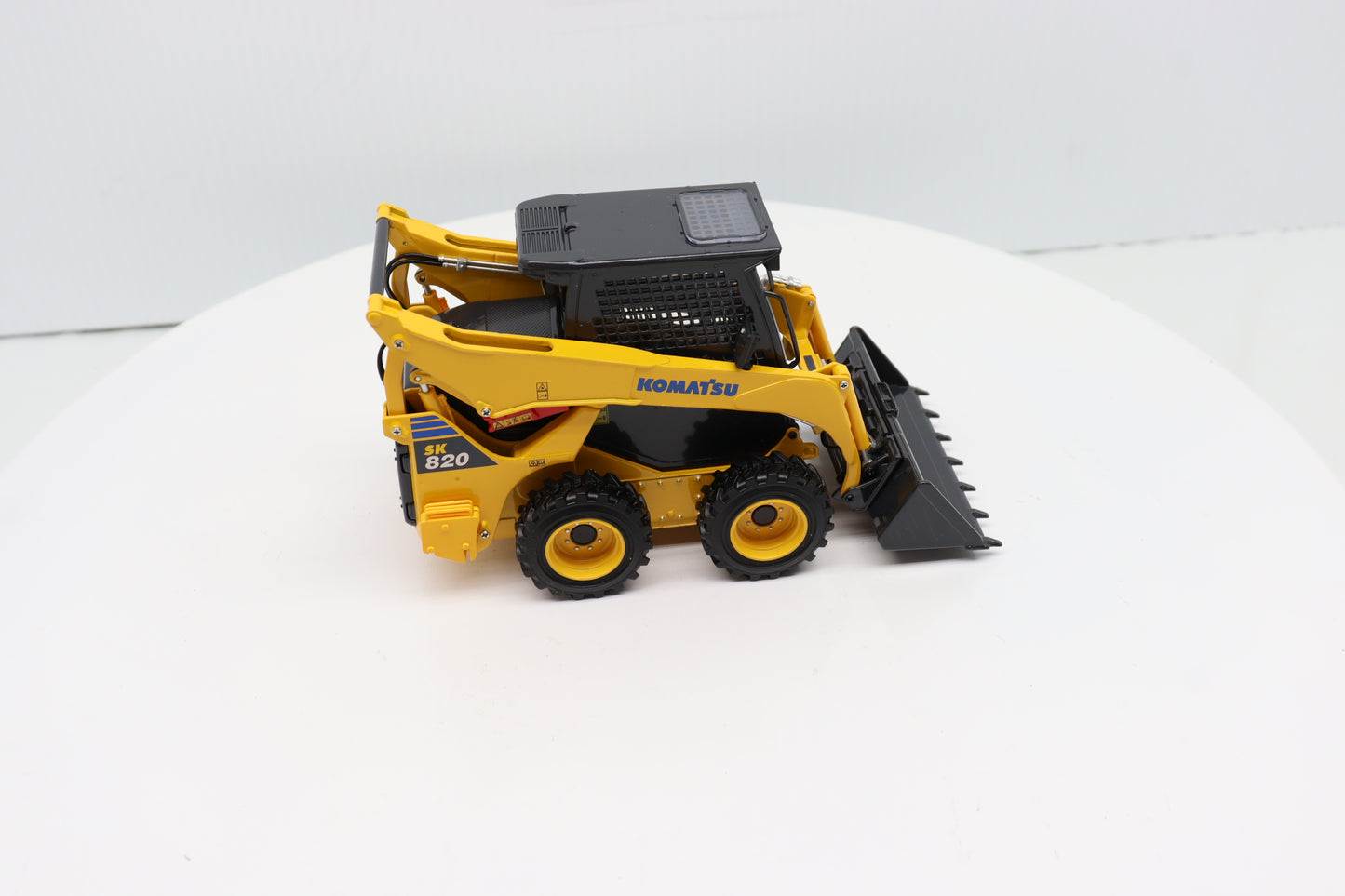 1/25 Komatsu SK820-8