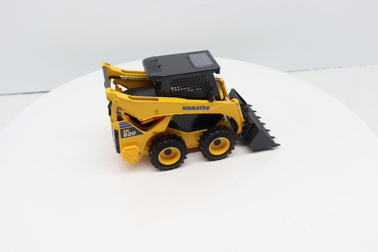 1/25 Komatsu SK820-8