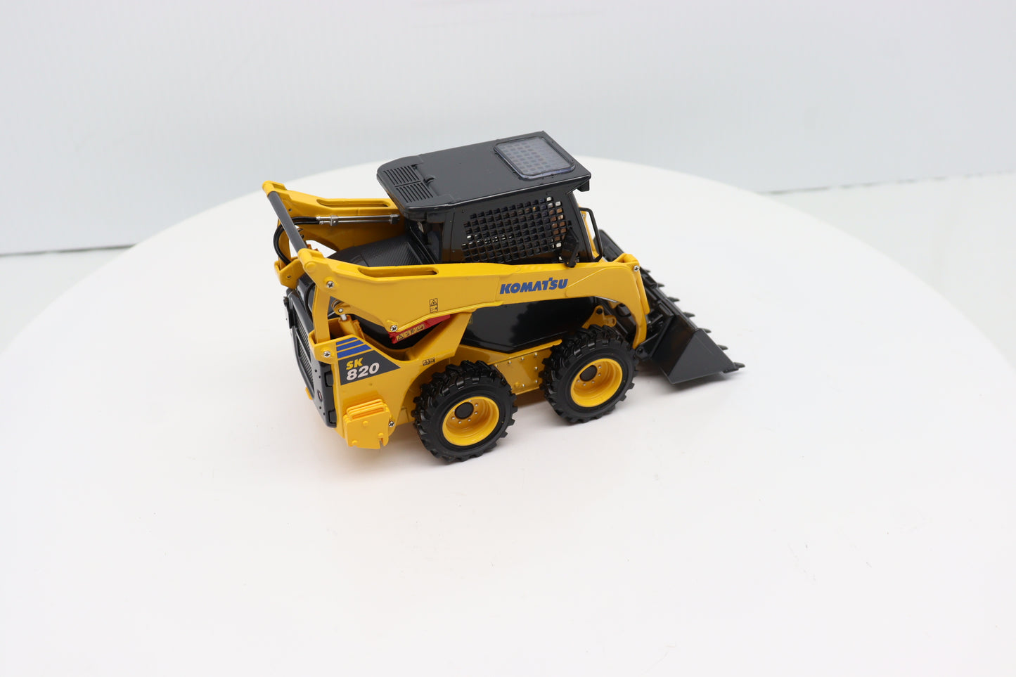 1/25 Komatsu SK820-8