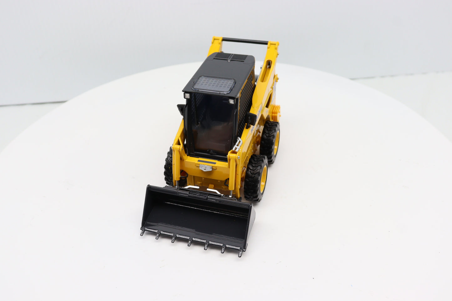1/25 Komatsu SK820-8