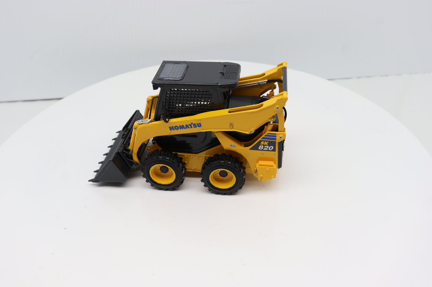 1/25 Komatsu SK820-8