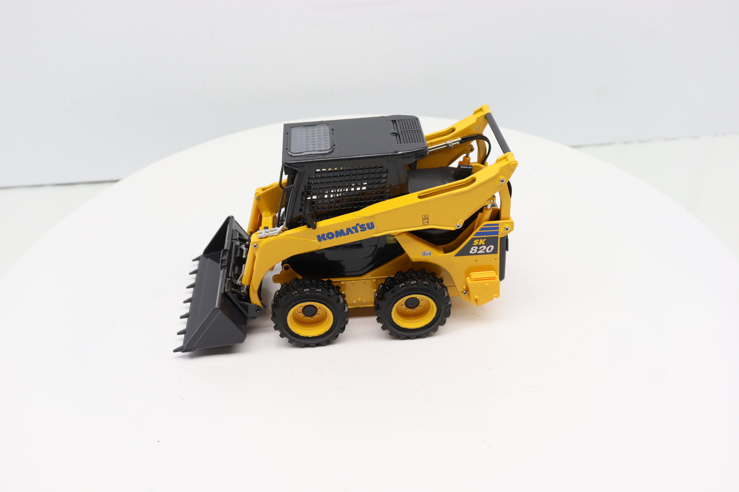 1/25 Komatsu SK820-8