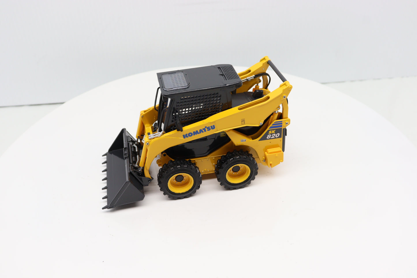 1/25 Komatsu SK820-8