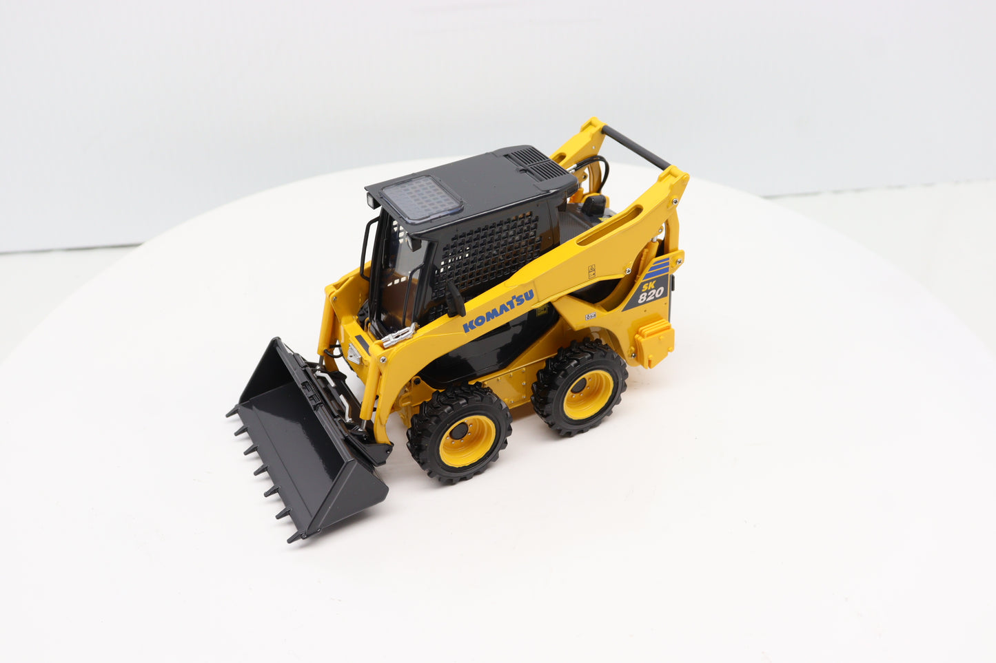 1/25 Komatsu SK820-8