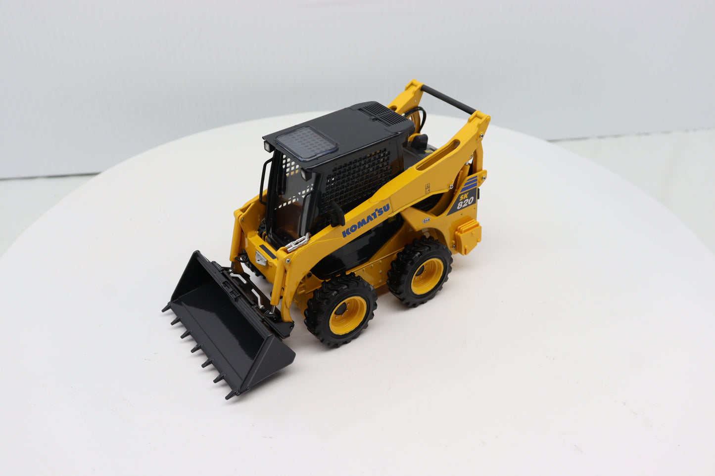1/25 Komatsu SK820-8