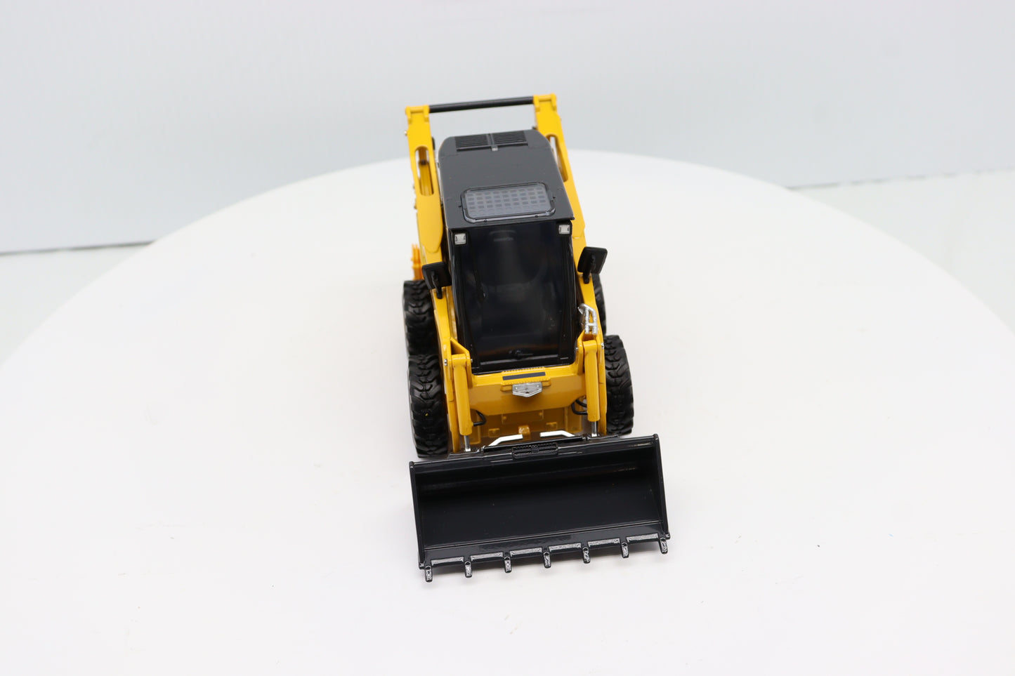 1/25 Komatsu SK820-8