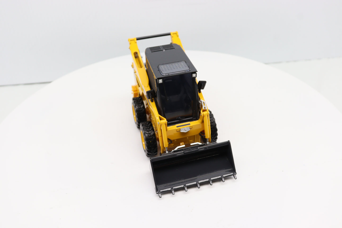 1/25 Komatsu SK820-8