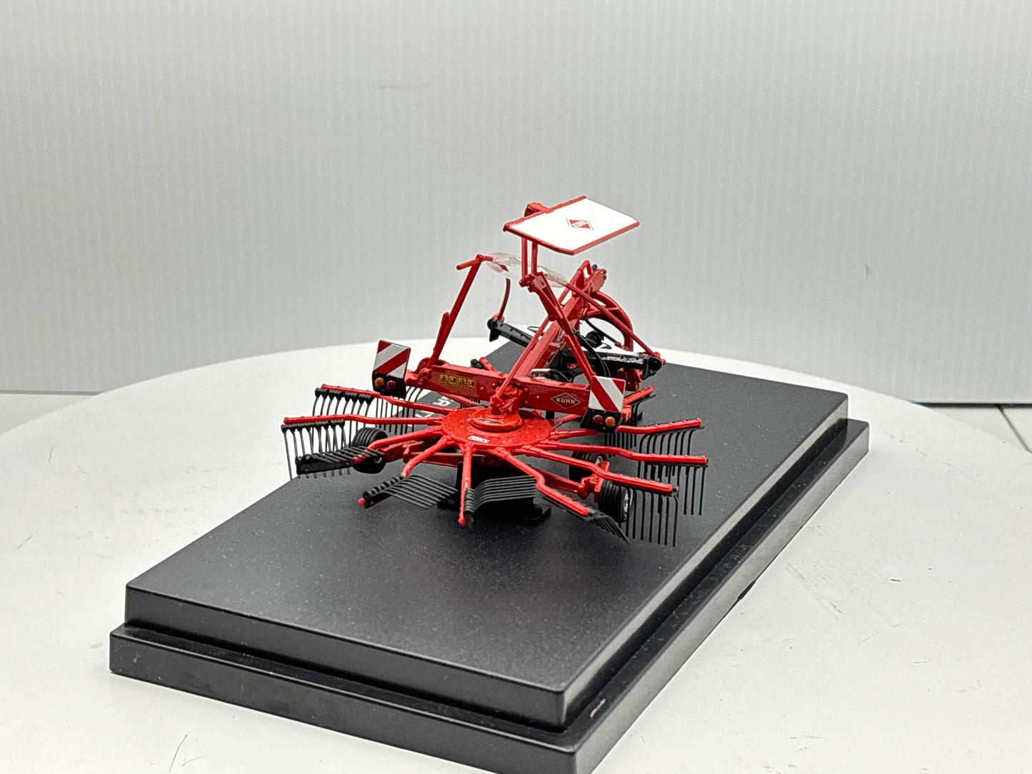 1/32 Kuhn GA 4731