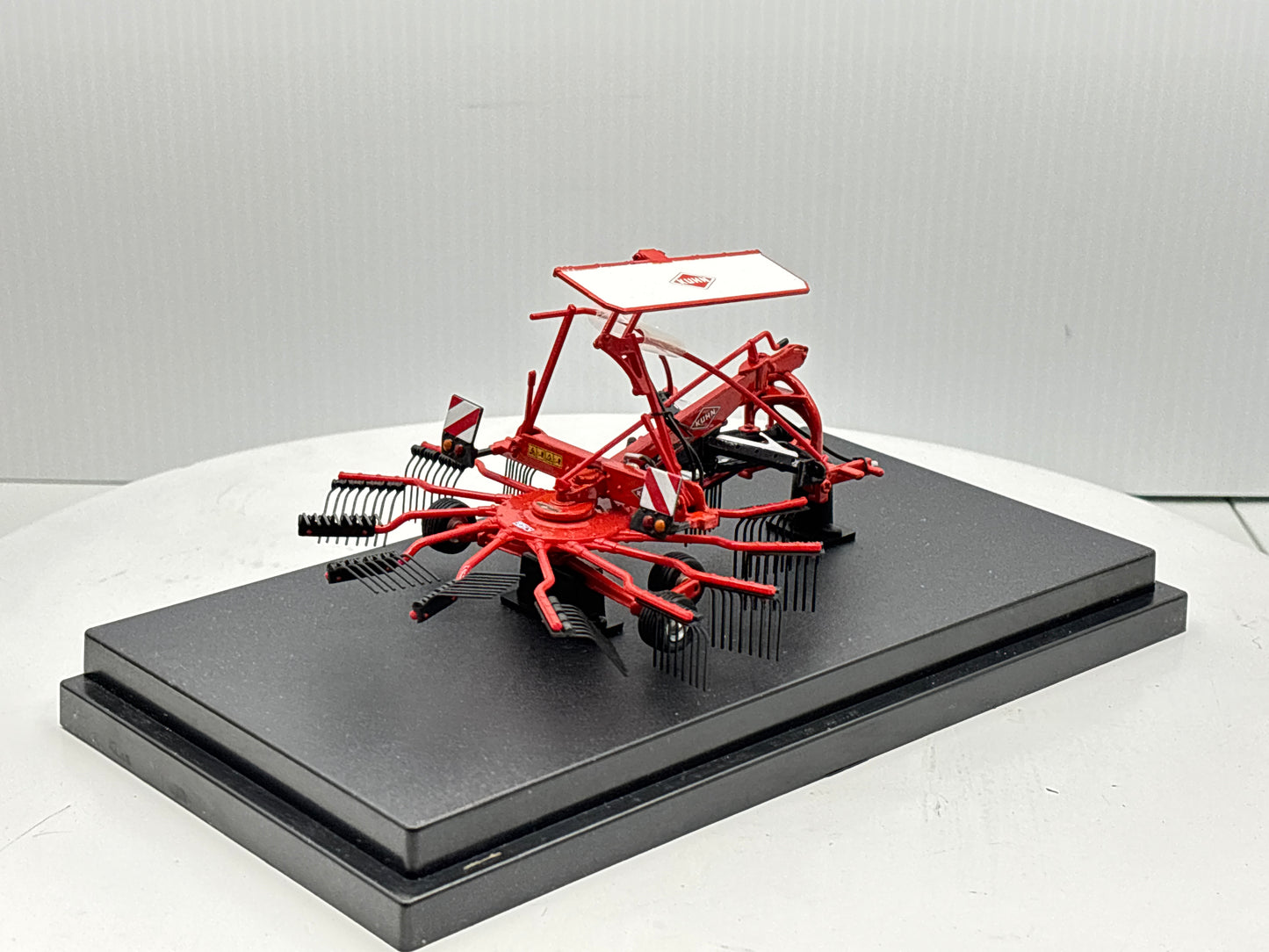 1/32 Kuhn GA 4731