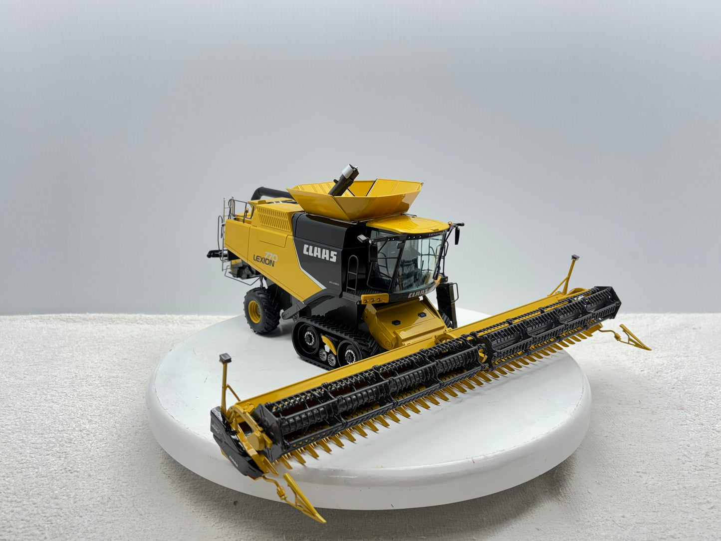 1/32 Lexion 770TT