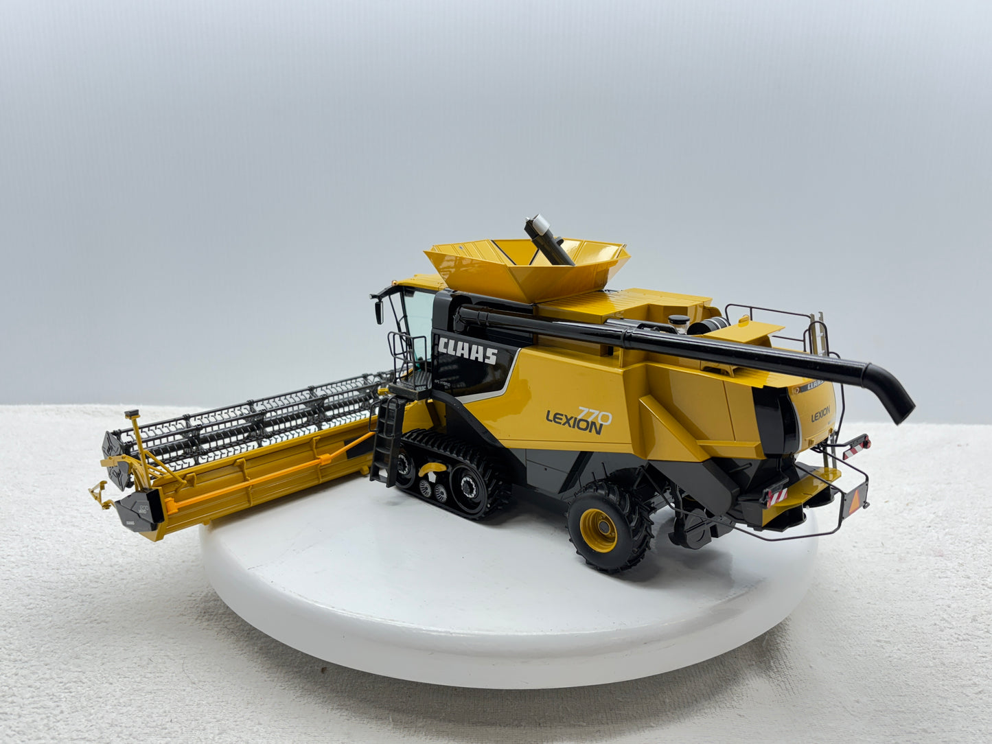 1/32 Lexion 770TT