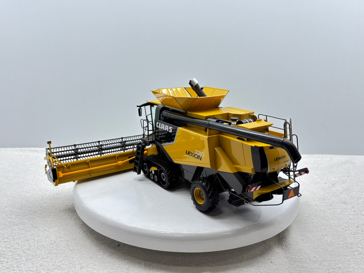 1/32 Lexion 770TT