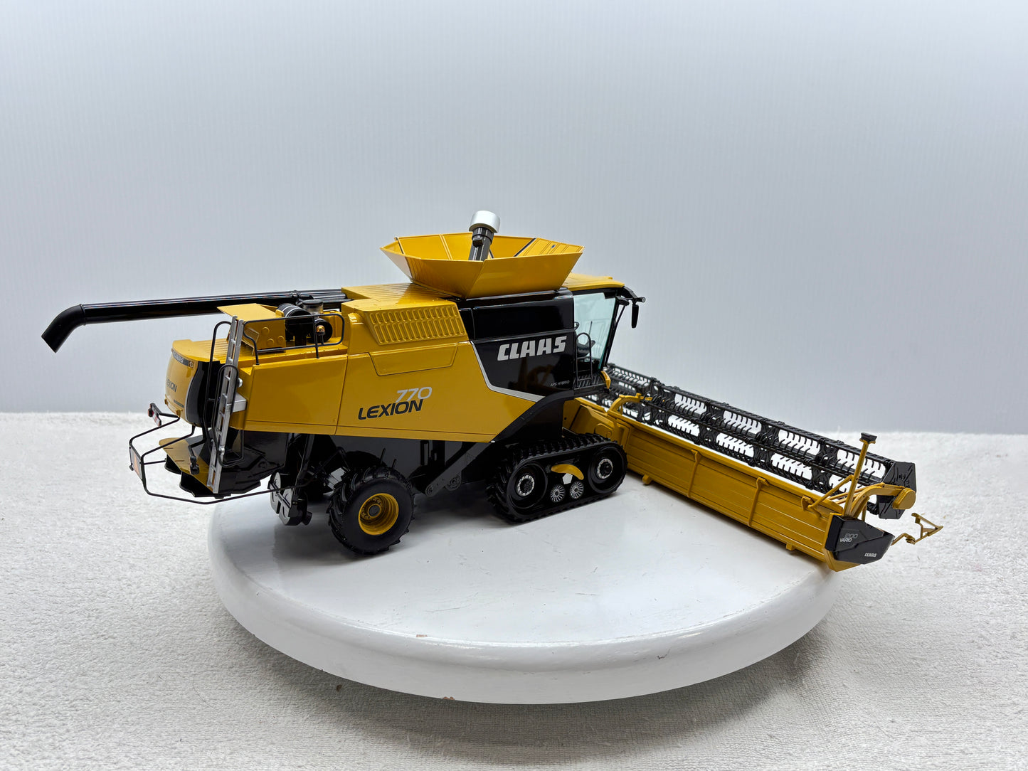 1/32 Lexion 770TT