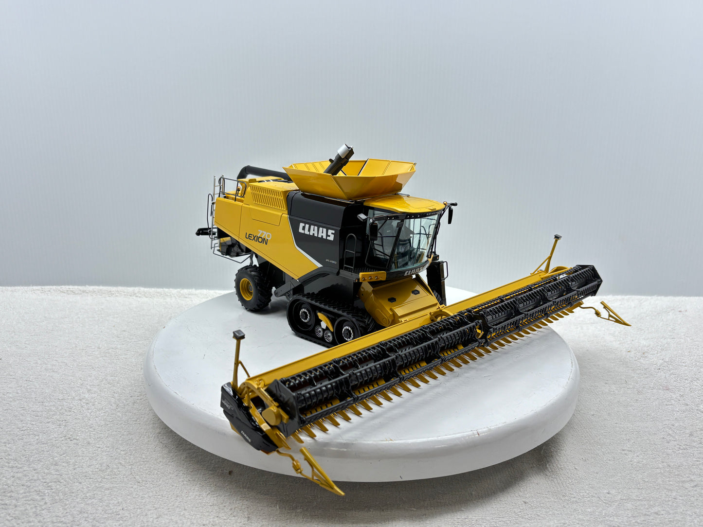 1/32 Lexion 770TT