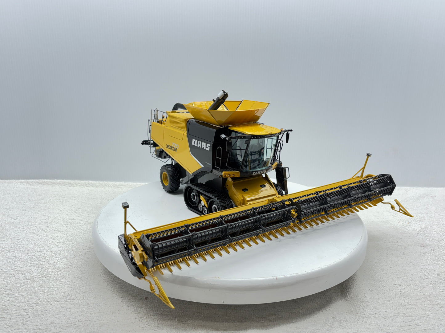 1/32 Lexion 770TT