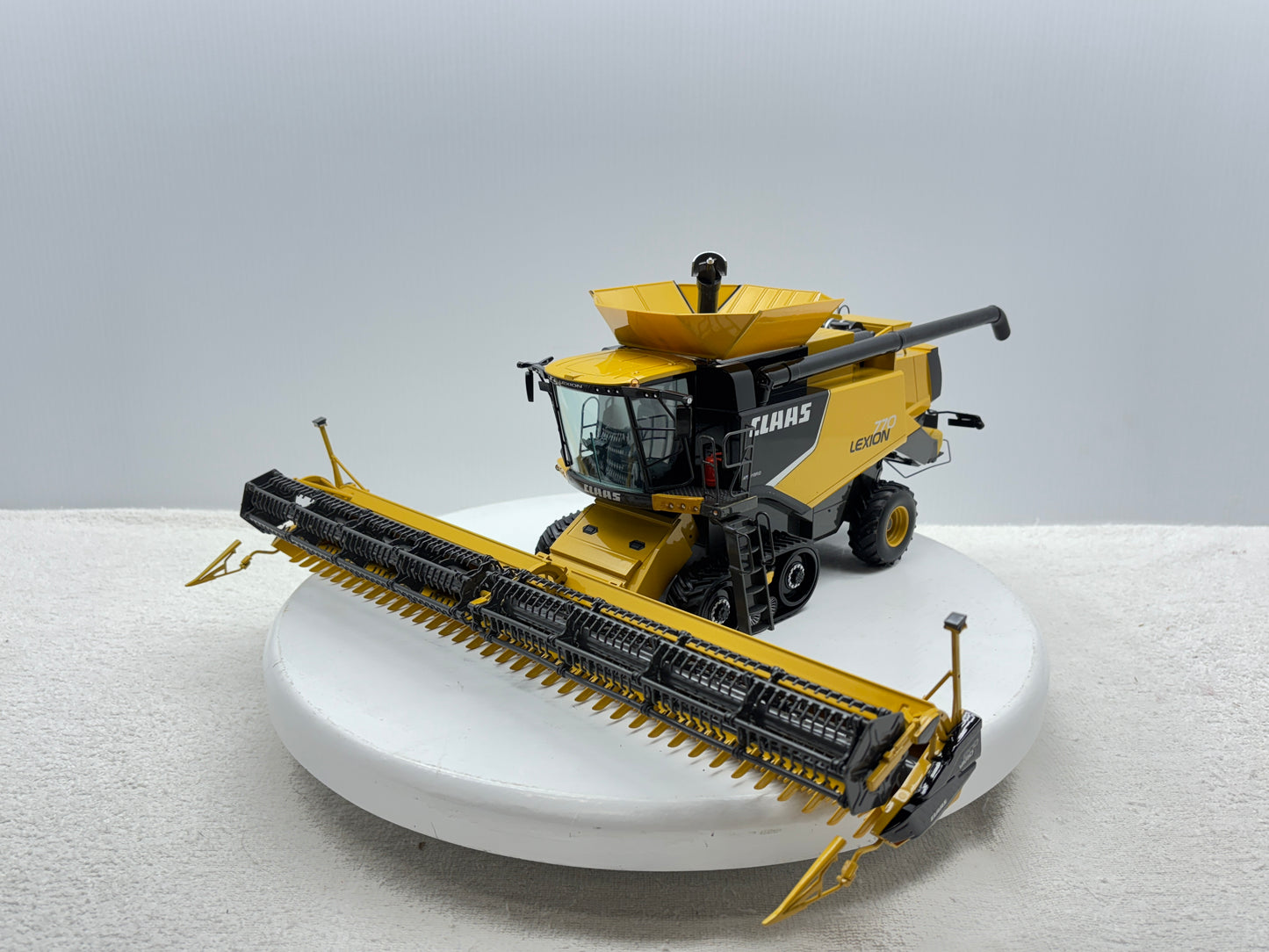 1/32 Lexion 770TT
