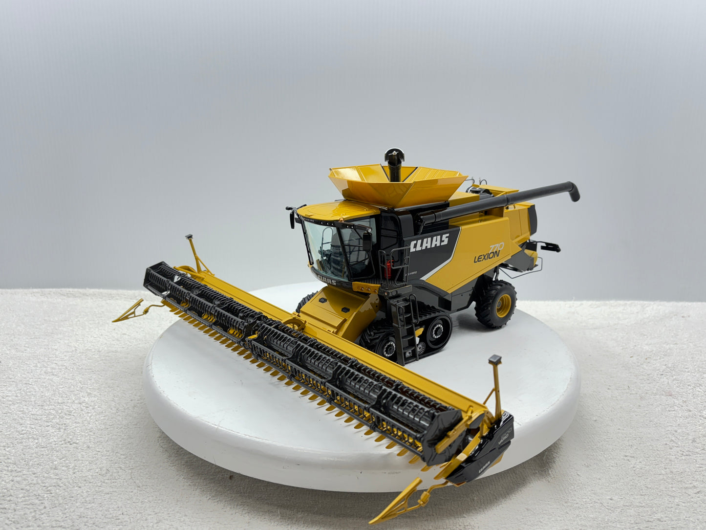 1/32 Lexion 770TT