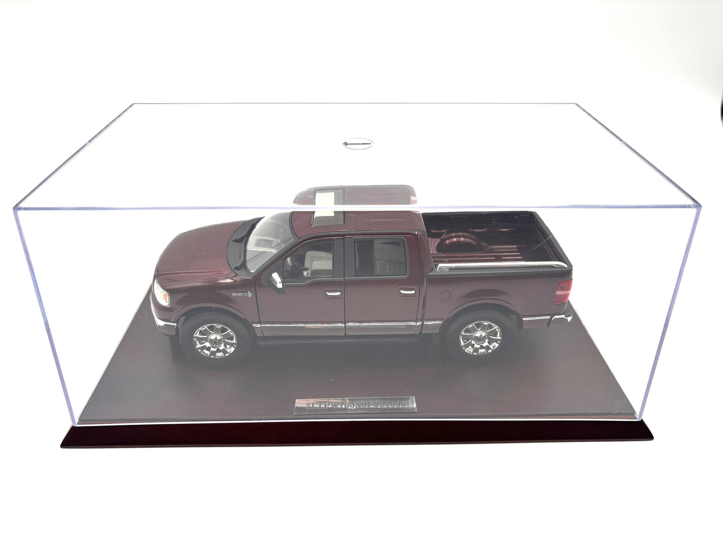 1/24 Lincoln Mark LT