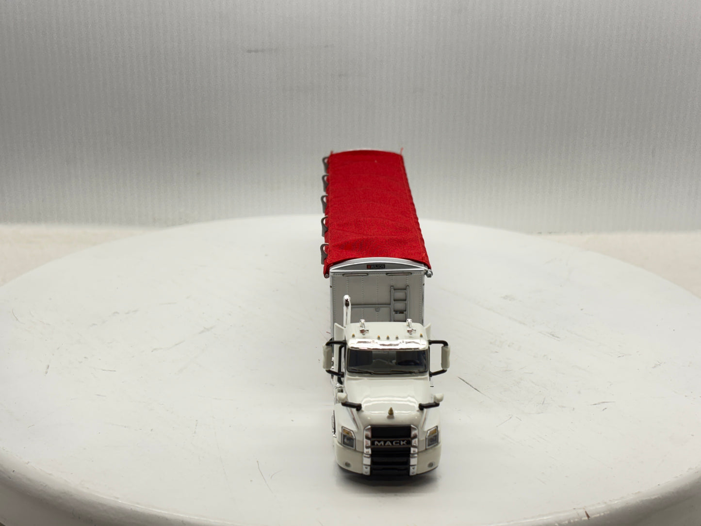 1/64 Mack Anthem White & Red