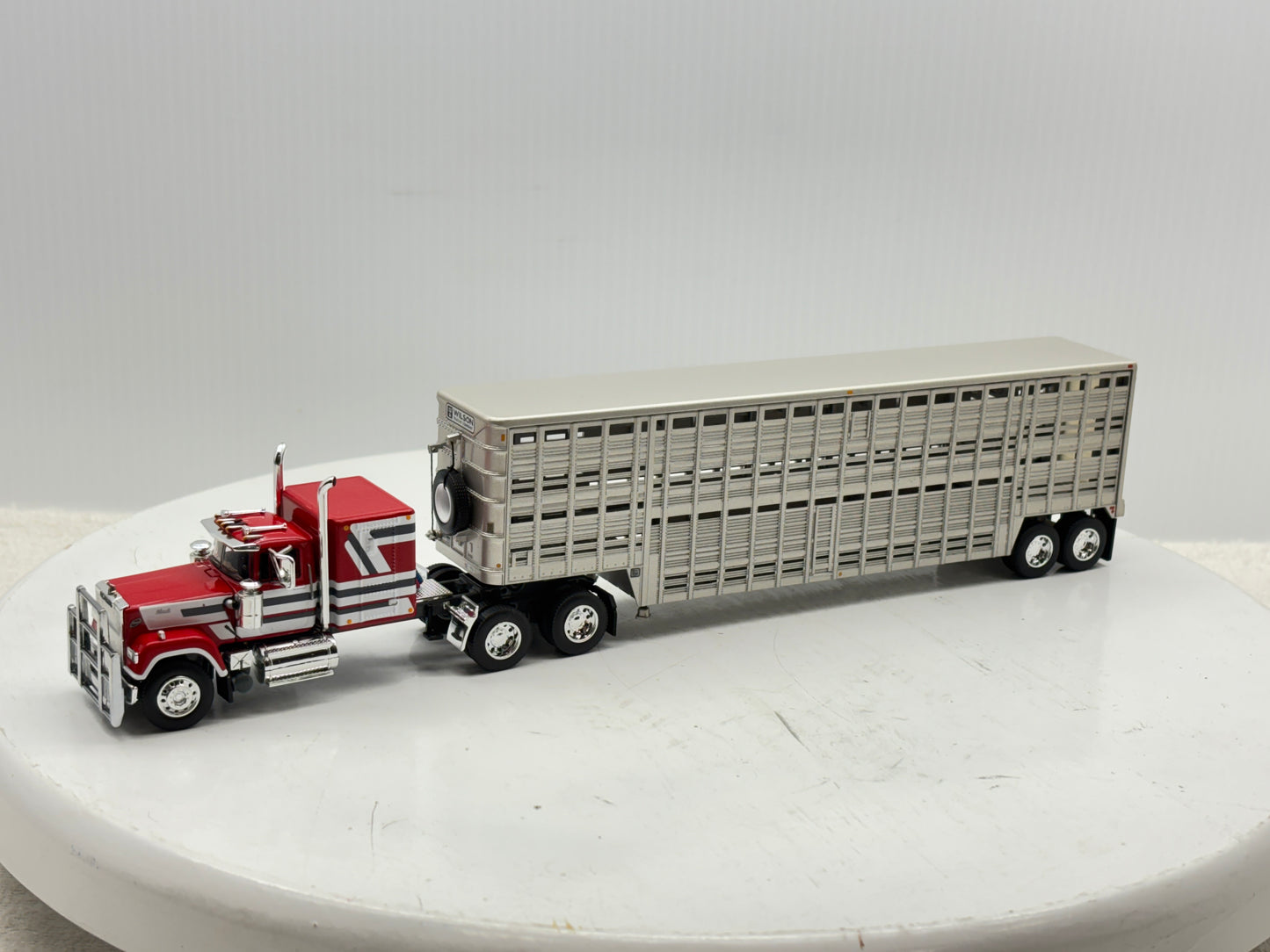 1/64 Mack Super-Liner Midroof