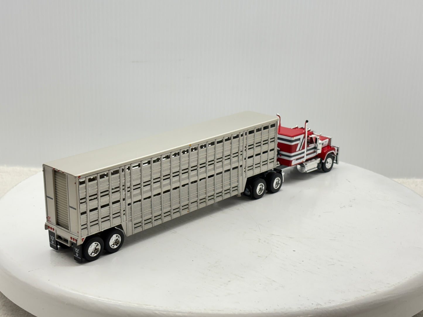 1/64 Mack Super-Liner Midroof